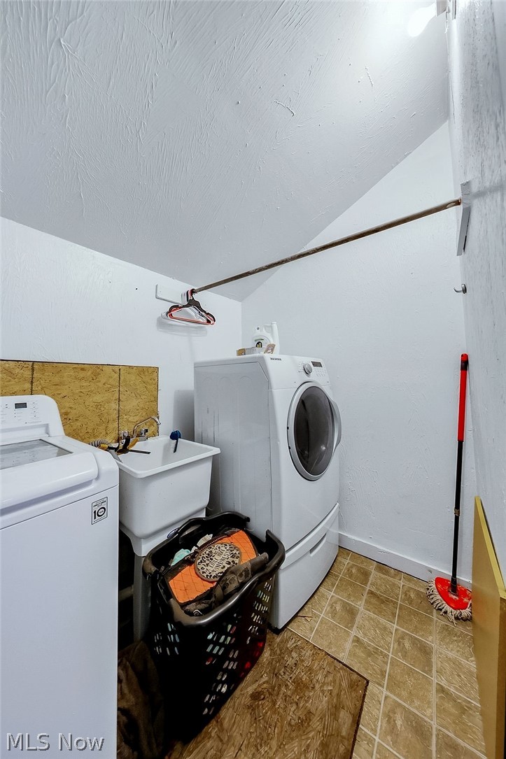 1926 W 57th Street Cleveland OH 44102