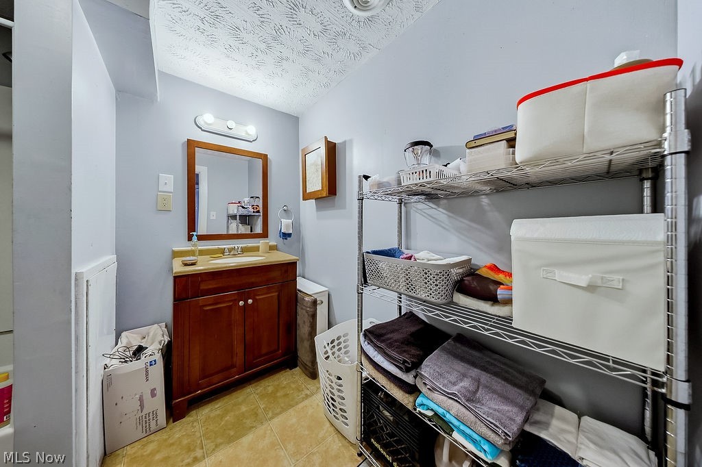 1926 W 57th Street Cleveland OH 44102