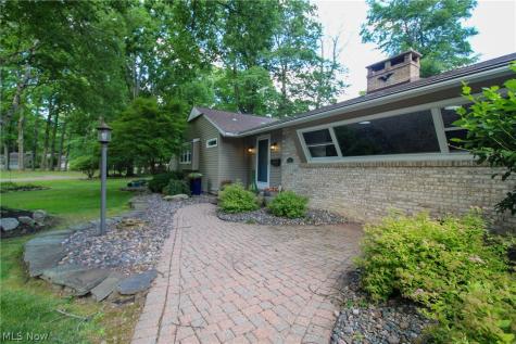 7293 Indian Trail Youngstown OH 44514