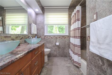 7293 Indian Trail Youngstown OH 44514