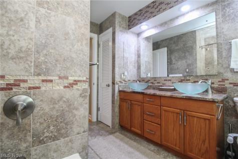 7293 Indian Trail Youngstown OH 44514