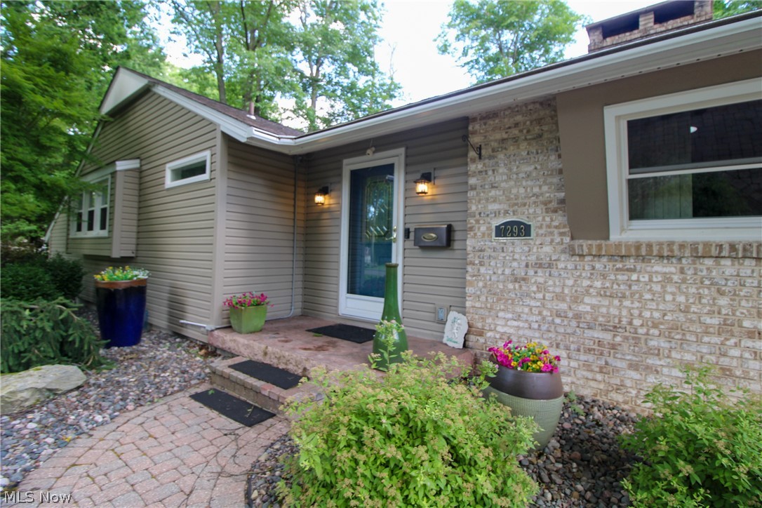 7293 Indian Trail Youngstown OH 44514