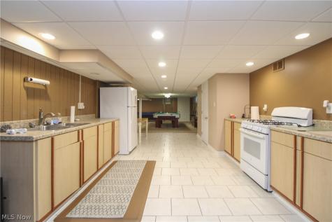 7293 Indian Trail Youngstown OH 44514