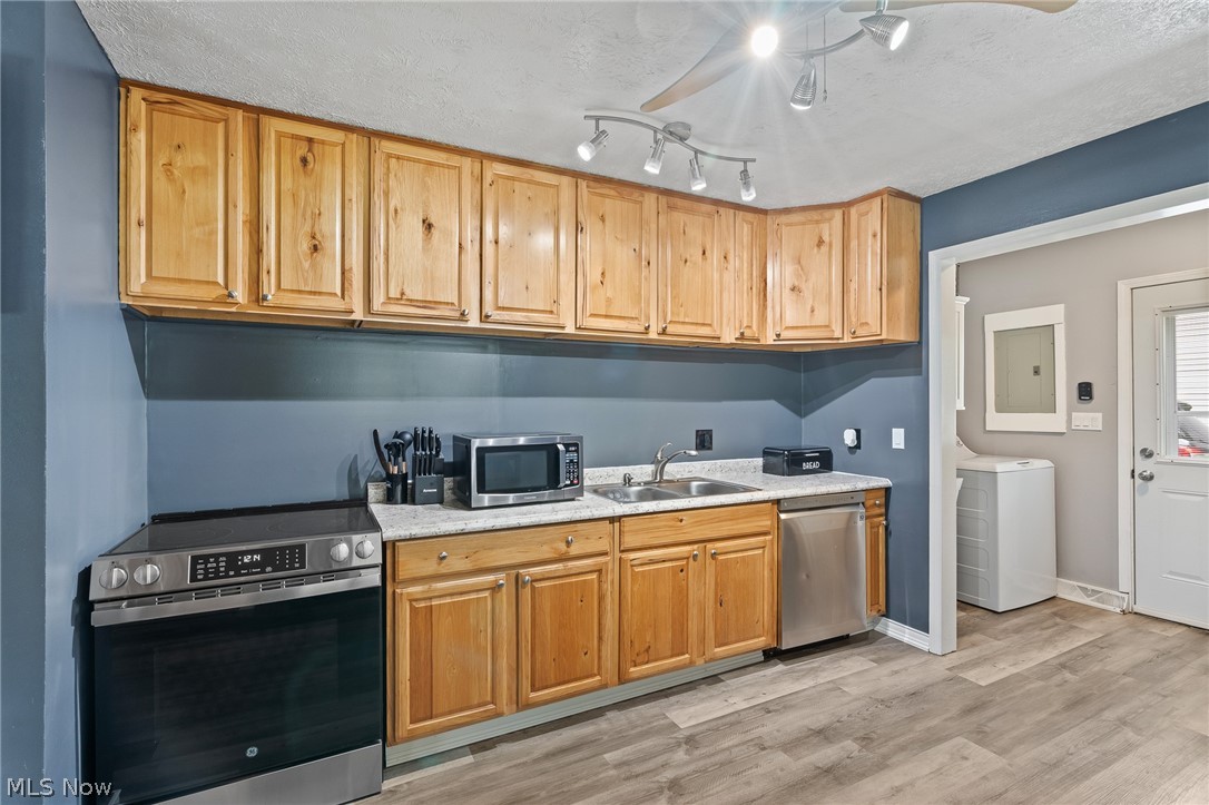 5684 Stanford Avenue Youngstown OH 44515