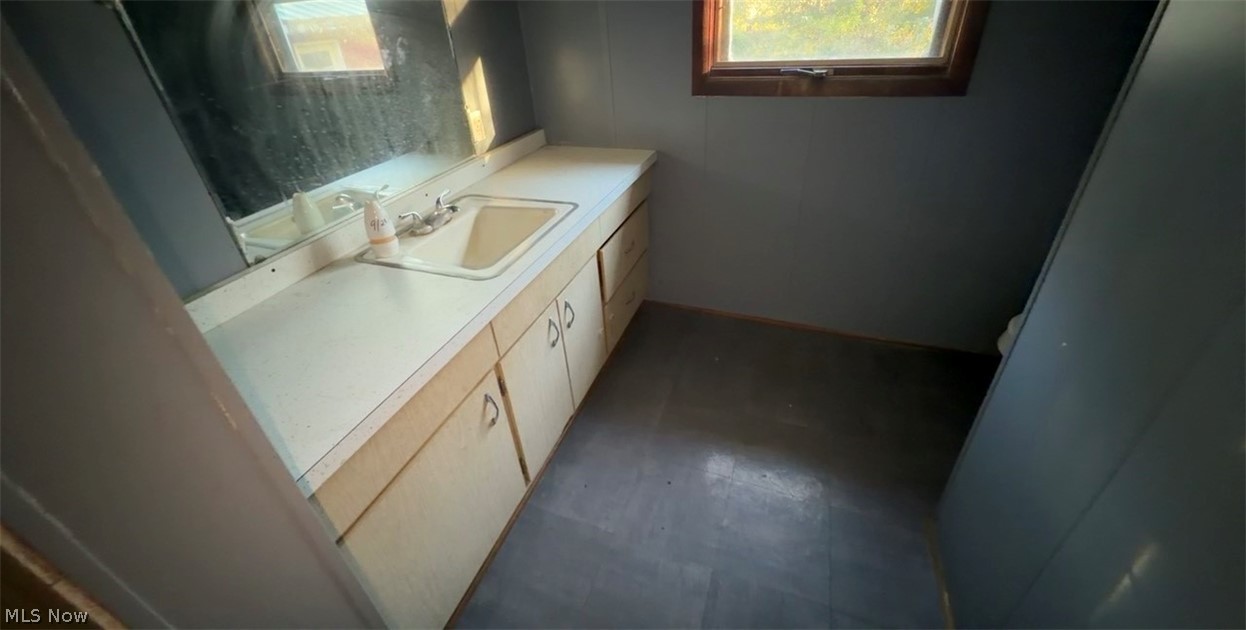 15906 State Route 151 Cadiz OH 43907