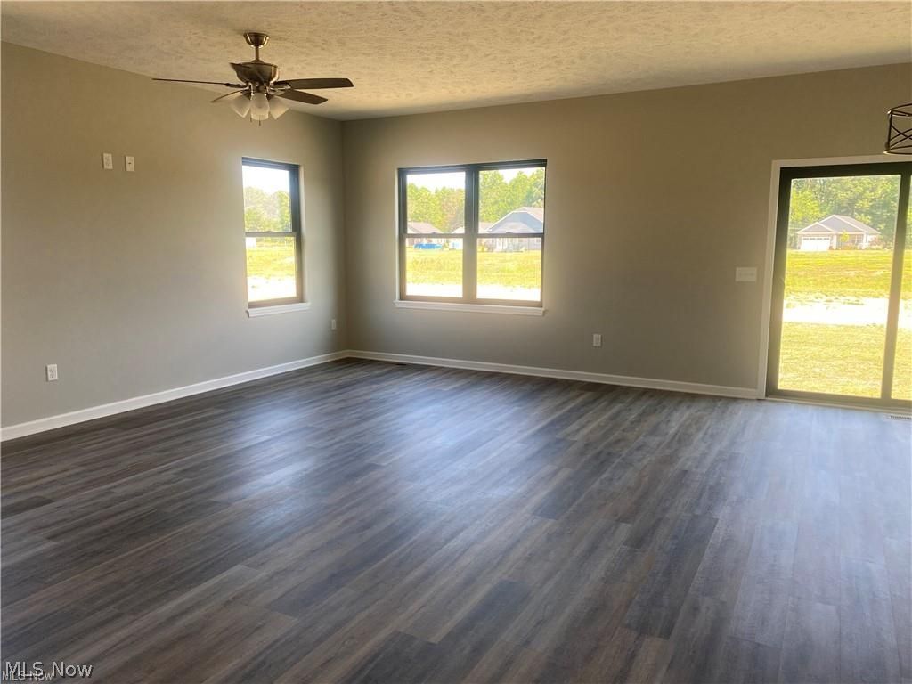 1167 Fox Run Grafton OH 44044