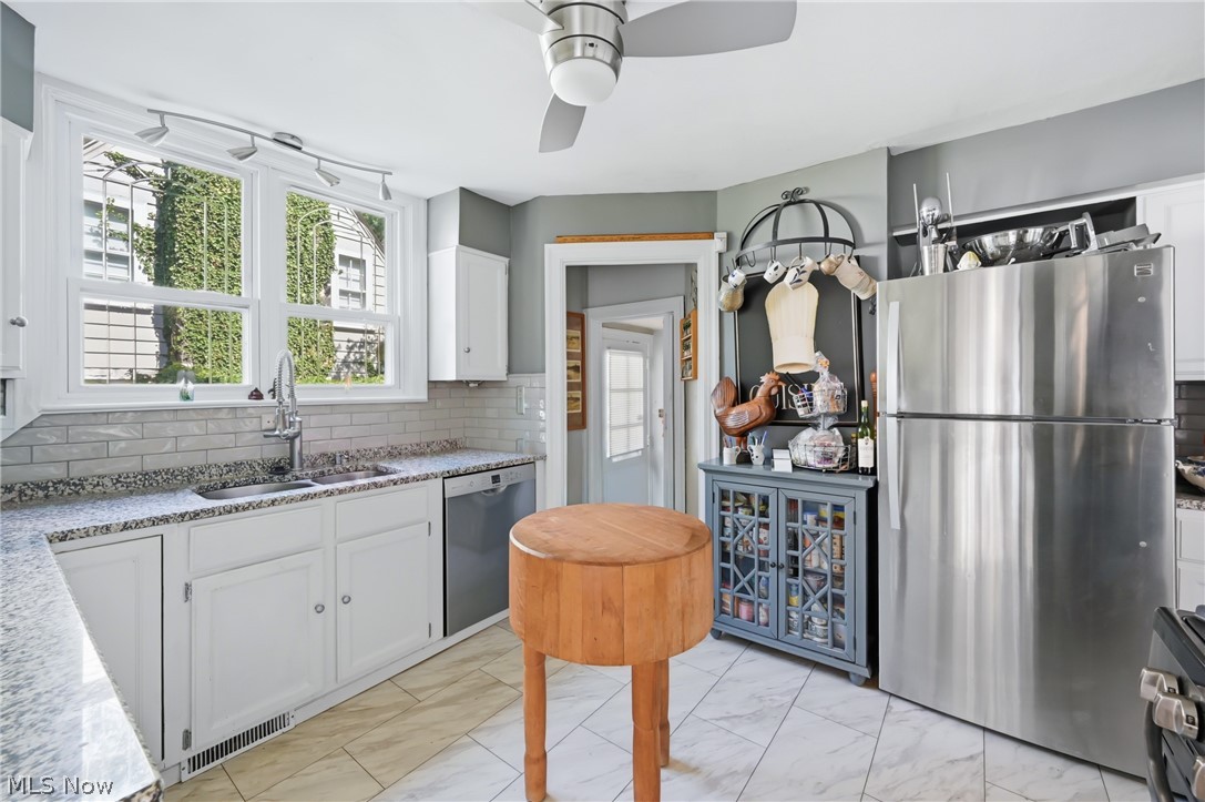 4812 Oak Knoll Drive Boardman OH 44512