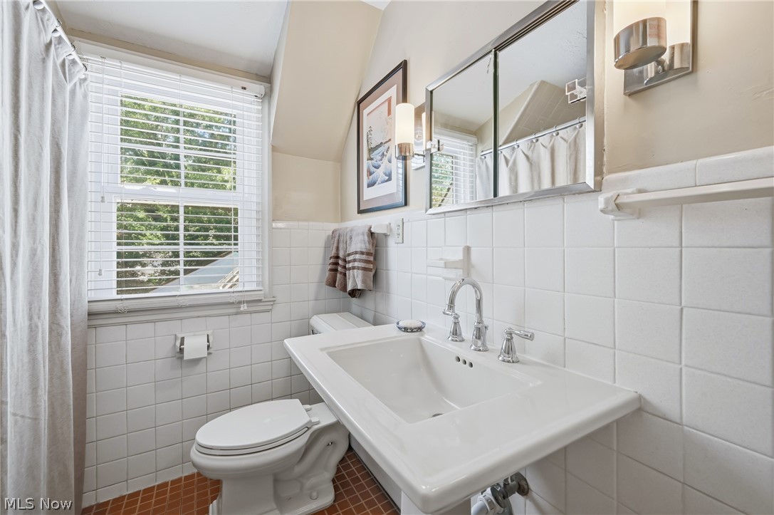 4812 Oak Knoll Drive Boardman OH 44512