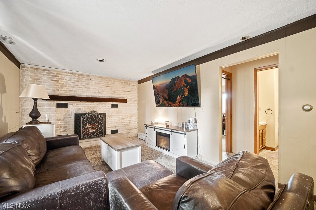 5668 Old Orchard Drive Geneva OH 44041