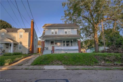1215 Bellflower Avenue SW Canton OH 44710