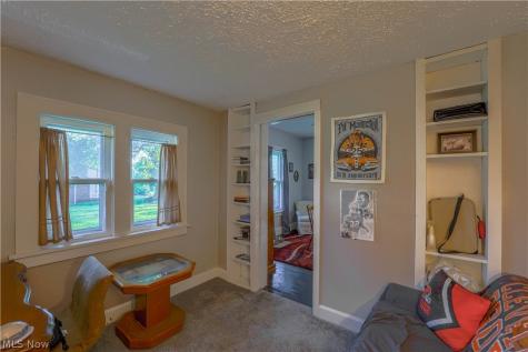1215 Bellflower Avenue SW Canton OH 44710