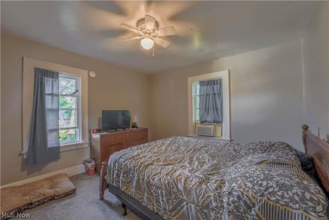 1215 Bellflower Avenue SW Canton OH 44710