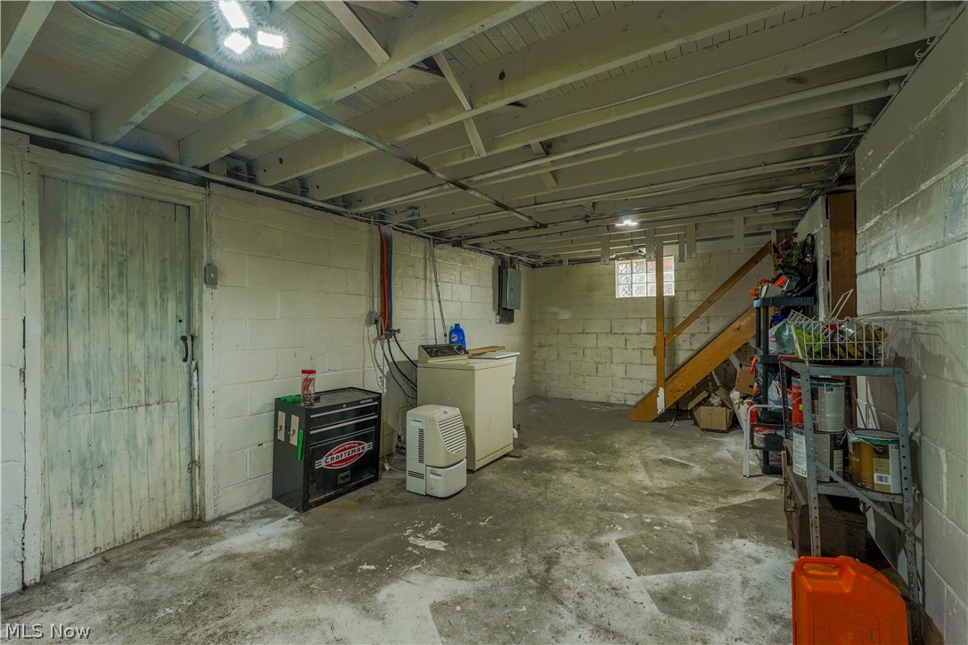 1215 Bellflower Avenue SW Canton OH 44710