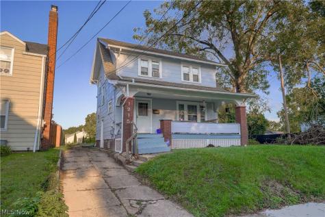 1215 Bellflower Avenue SW Canton OH 44710