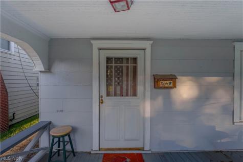 1215 Bellflower Avenue SW Canton OH 44710