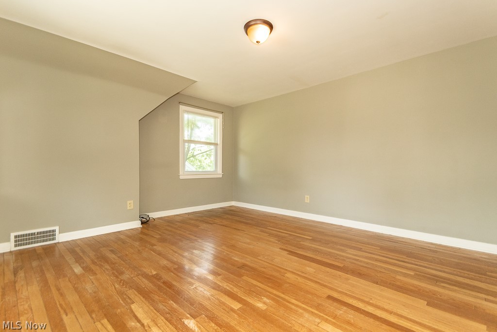 1535 Laclede Road South Euclid OH 44121