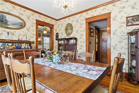 3972 Washington Park Boulevard Newburgh Heights OH 44105