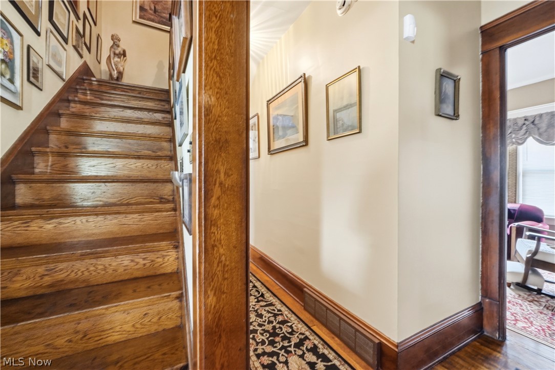 3972 Washington Park Boulevard Newburgh Heights OH 44105