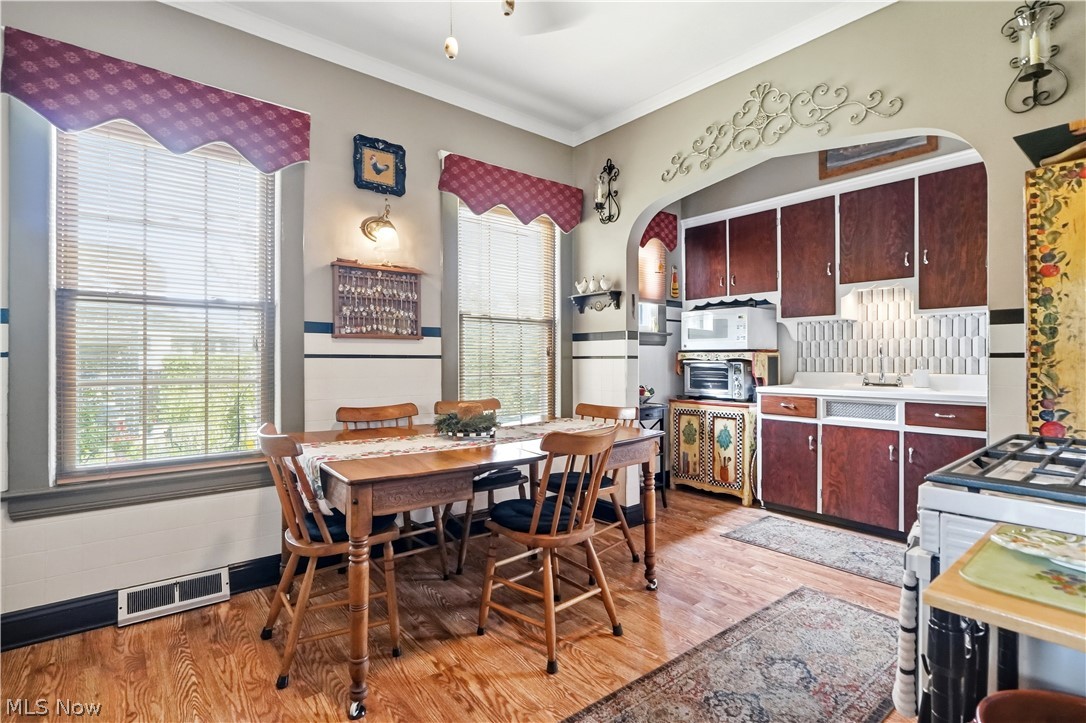 3972 Washington Park Boulevard Newburgh Heights OH 44105