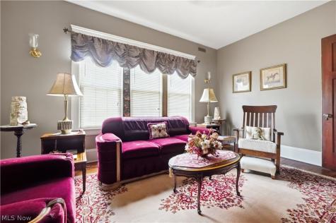 3972 Washington Park Boulevard Newburgh Heights OH 44105