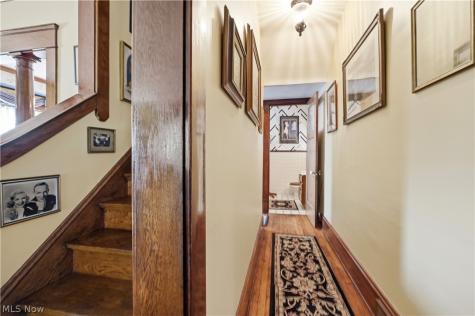 3972 Washington Park Boulevard Newburgh Heights OH 44105