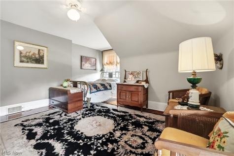 3972 Washington Park Boulevard Newburgh Heights OH 44105