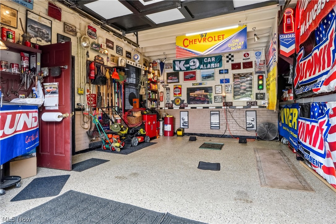 3972 Washington Park Boulevard Newburgh Heights OH 44105
