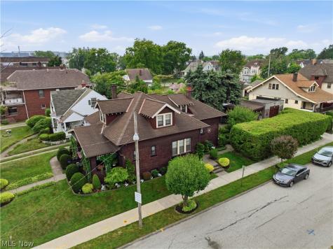 3972 Washington Park Boulevard Newburgh Heights OH 44105