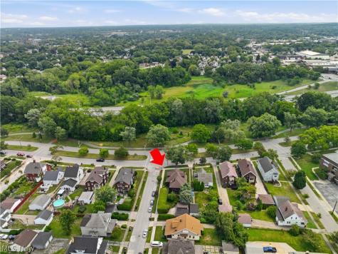 3972 Washington Park Boulevard Newburgh Heights OH 44105