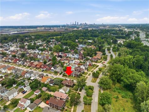 3972 Washington Park Boulevard Newburgh Heights OH 44105