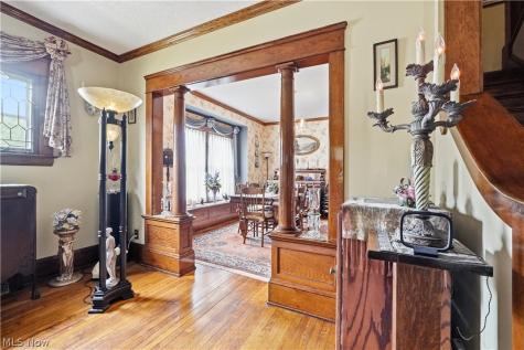 3972 Washington Park Boulevard Newburgh Heights OH 44105