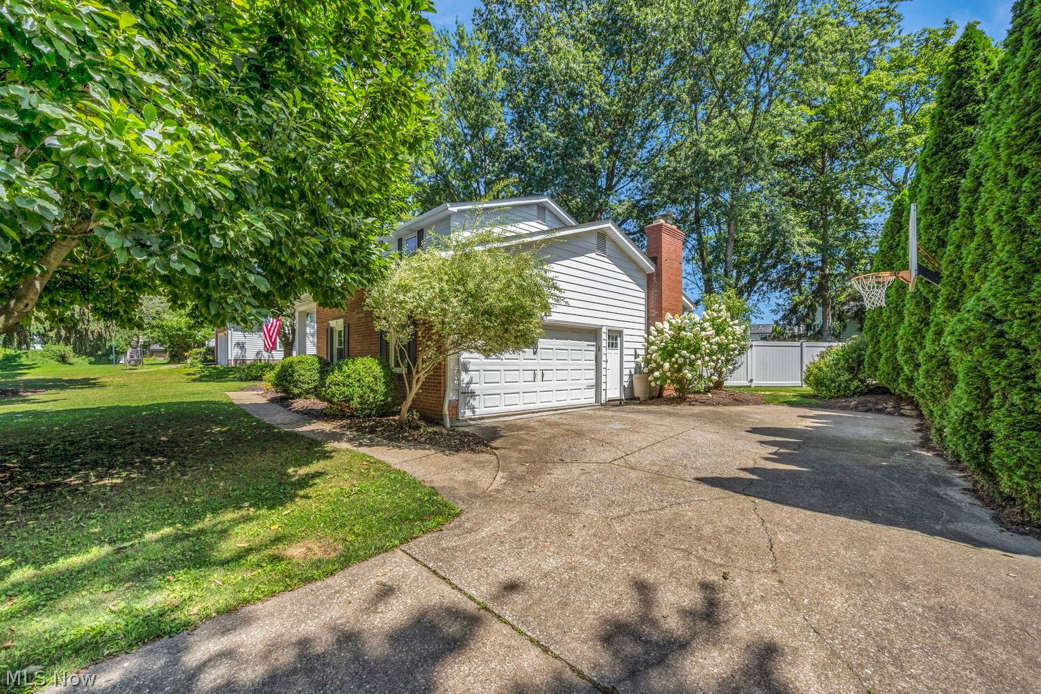 579 San Moritz Drive Akron OH 44333