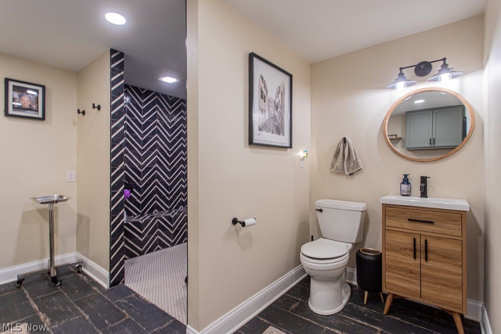 1805 Stonehenge Avenue NE Warren OH 44483