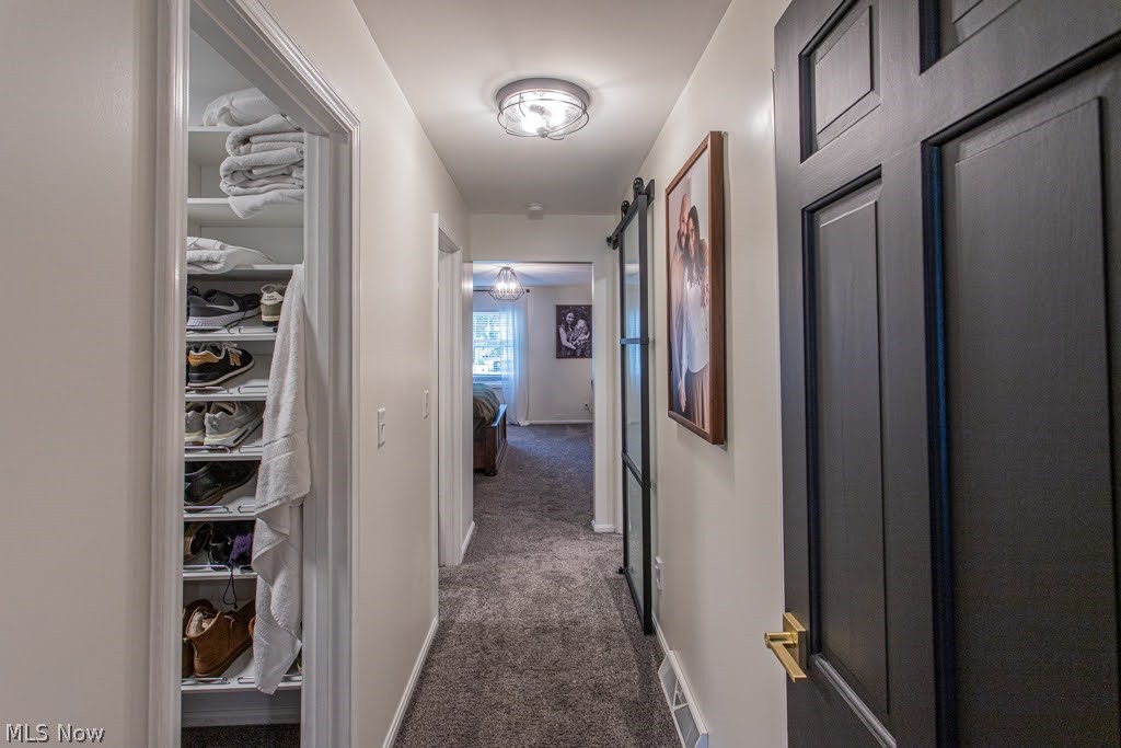 1805 Stonehenge Avenue NE Warren OH 44483