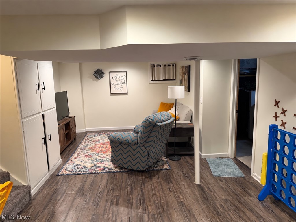 1805 Stonehenge Avenue NE Warren OH 44483