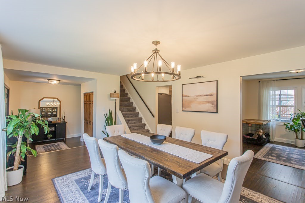 1805 Stonehenge Avenue NE Warren OH 44483