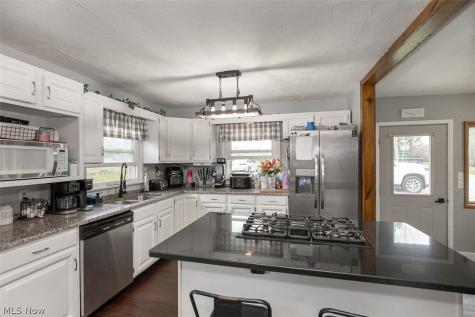 139 Aurora Hudson Road Aurora OH 44202