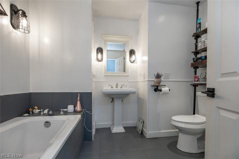 139 Aurora Hudson Road Aurora OH 44202
