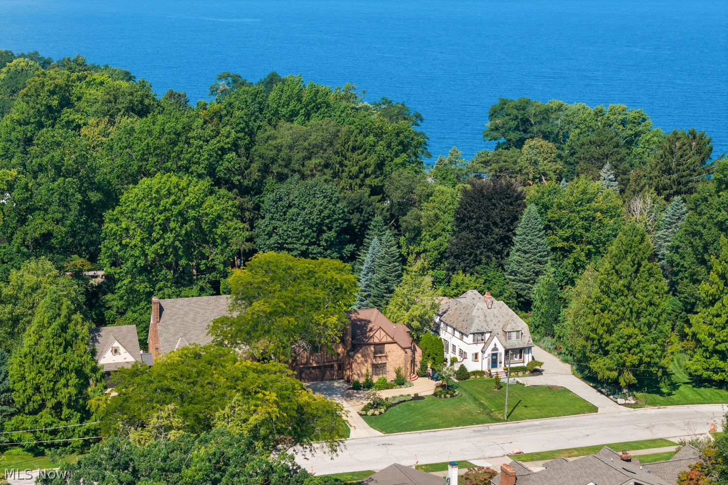 20772 Beach Cliff Boulevard Rocky River OH 44116