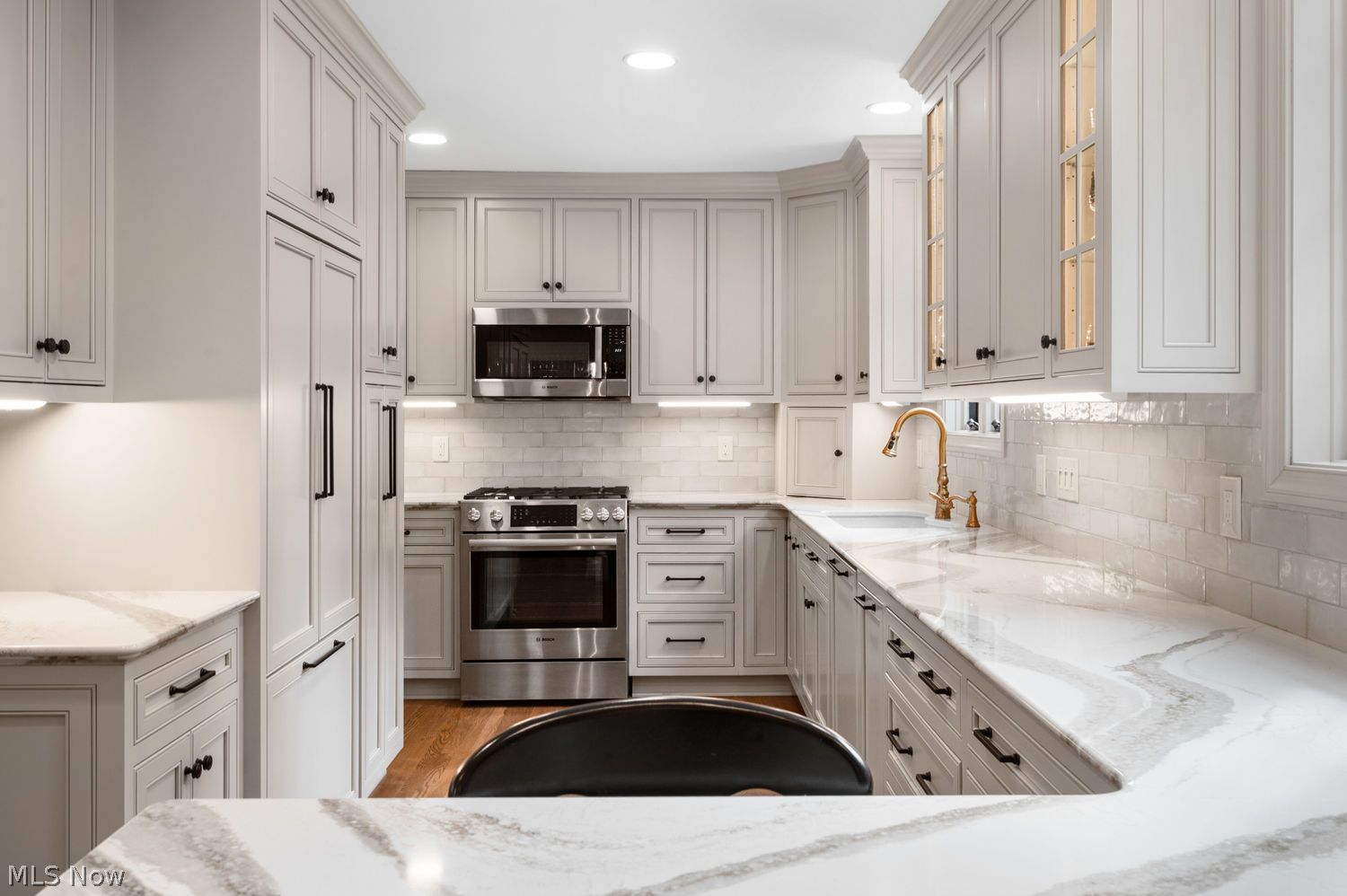 20772 Beach Cliff Boulevard Rocky River OH 44116