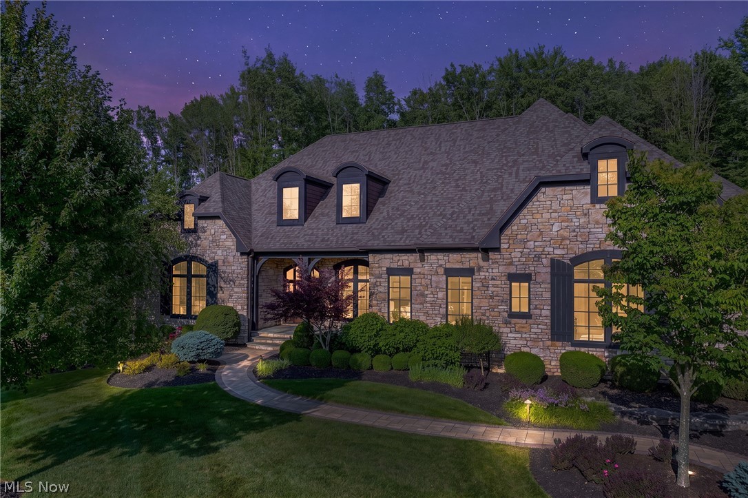 552 Club Drive W Aurora OH 44202