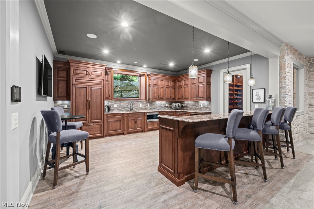 552 Club Drive W Aurora OH 44202
