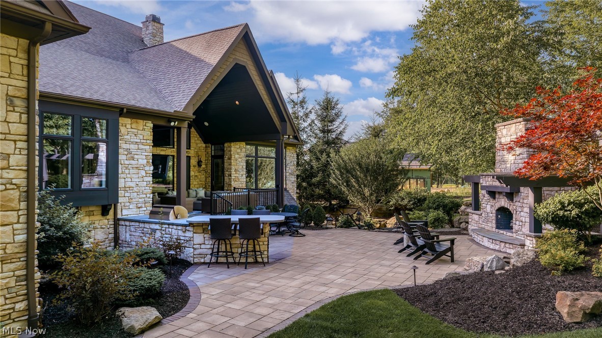552 Club Drive W Aurora OH 44202