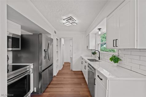 7317 Parma Park Boulevard Parma OH 44130