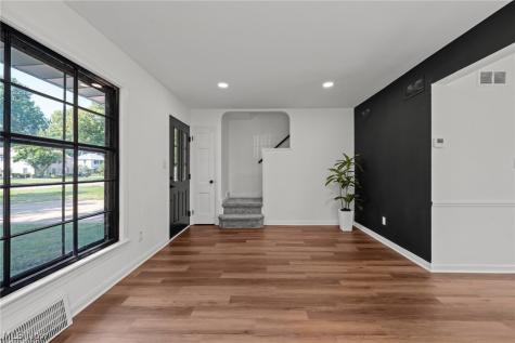 7317 Parma Park Boulevard Parma OH 44130