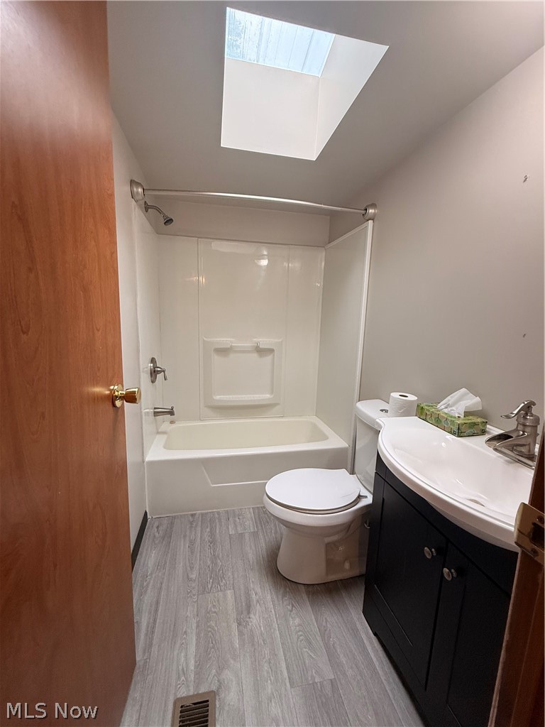 1843 Woodland Drive Columbiana OH 44408