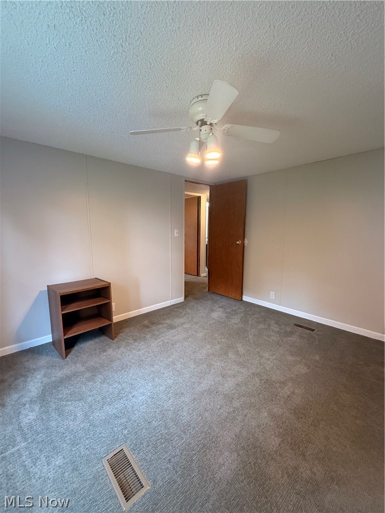 1843 Woodland Drive Columbiana OH 44408