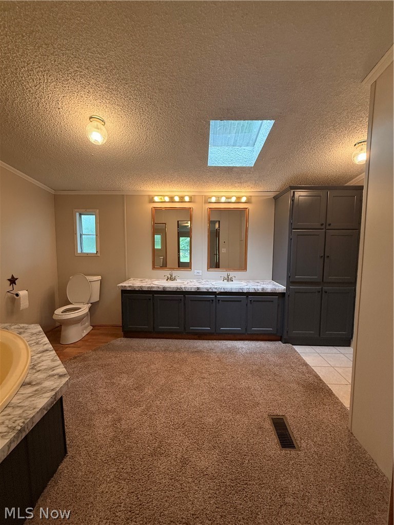 1843 Woodland Drive Columbiana OH 44408