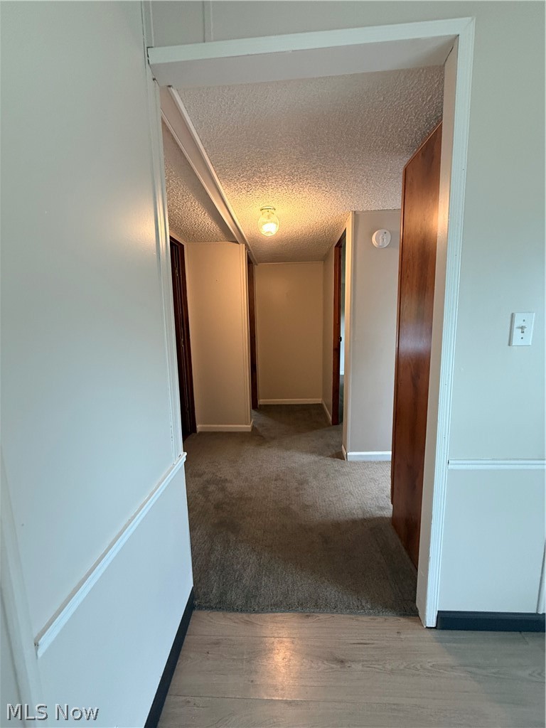 1843 Woodland Drive Columbiana OH 44408
