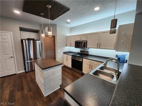 218 Stone Ridge Way Berea OH 44017